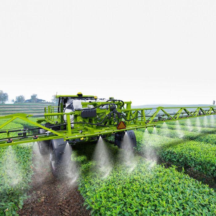 fertilizaton-plant-traktor